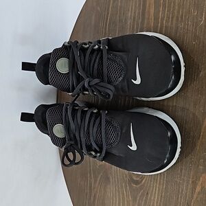 Nike Air Presto Wolf Grey Youth Size 7Y